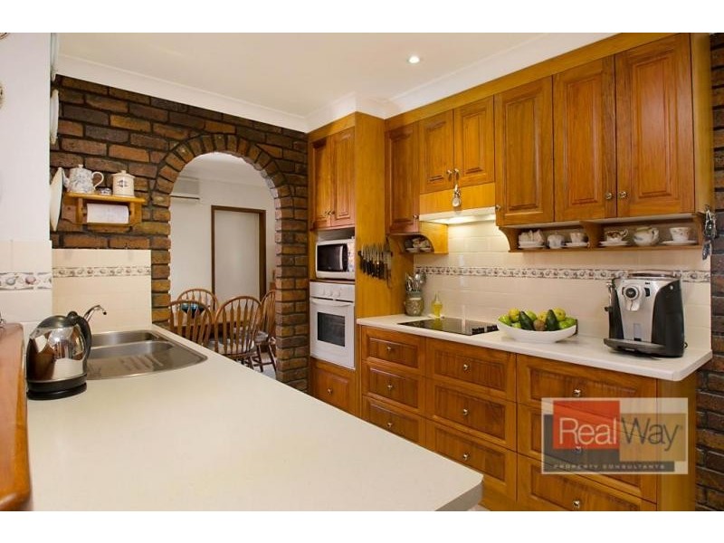 13 Cromwell Street, Battery Hill QLD 4551