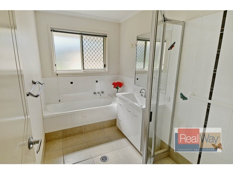 9 Winston Court, Landsborough QLD 4550