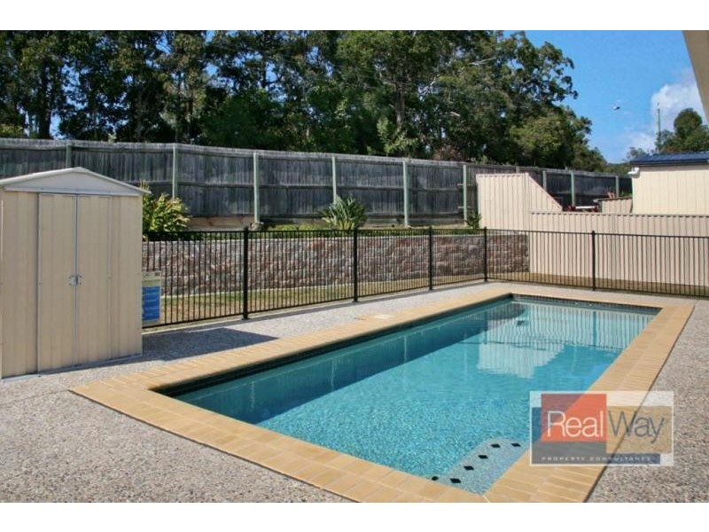 10 Cullen Drive, Little Mountain QLD 4551