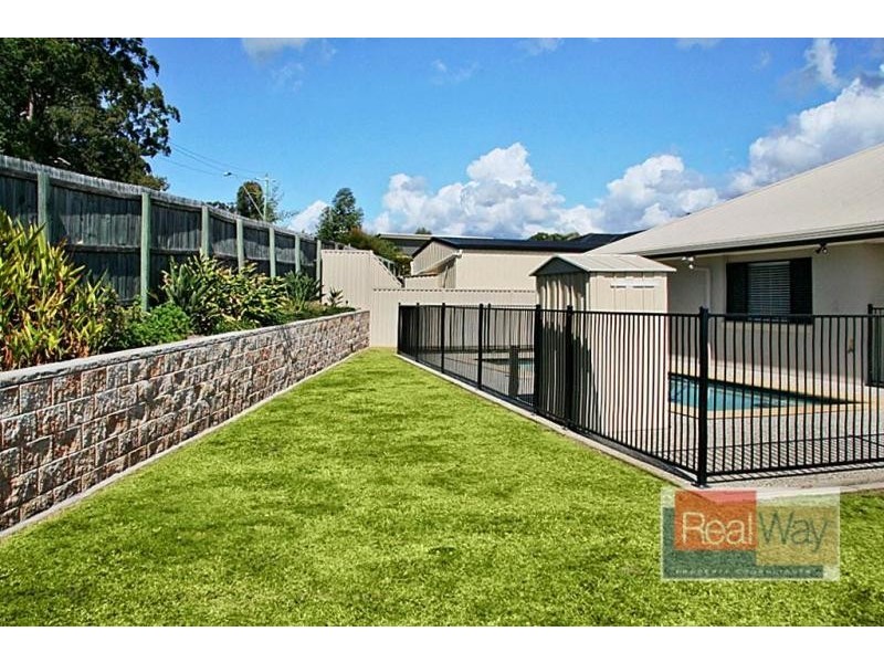 10 Cullen Drive, Little Mountain QLD 4551