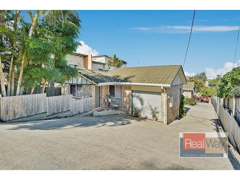 8 Regent Street, Caloundra QLD 4551