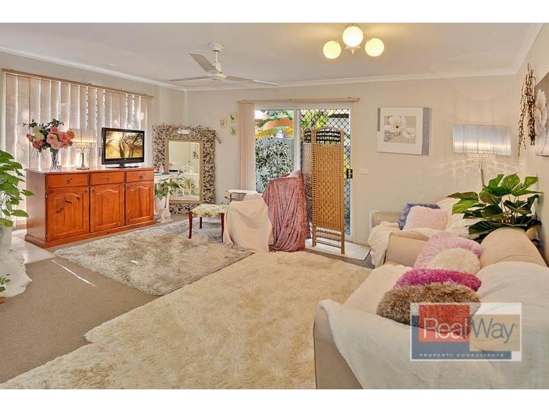 8 Regent Street, Caloundra QLD 4551