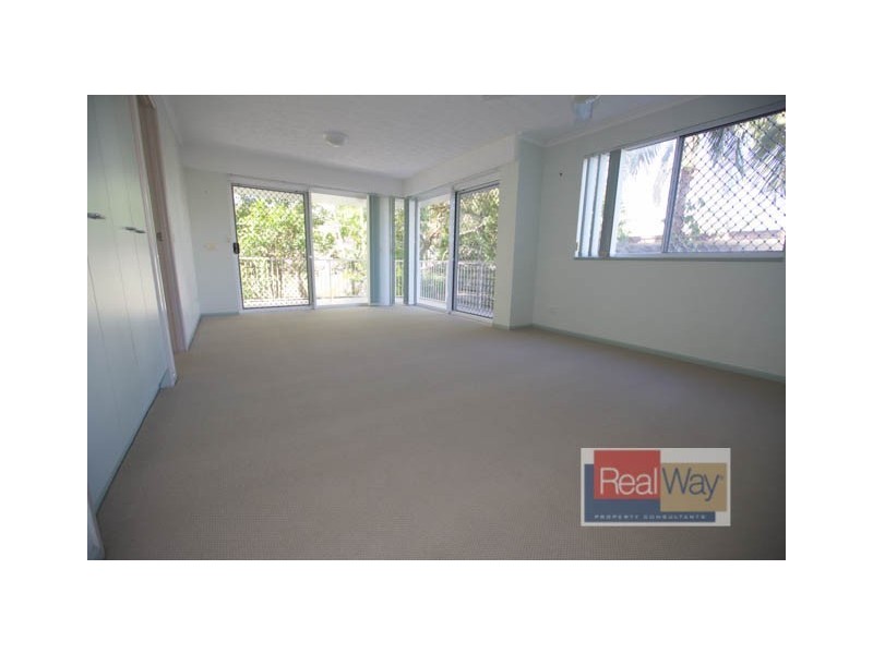 2/13 Arthur Street, Kings Beach QLD 4551