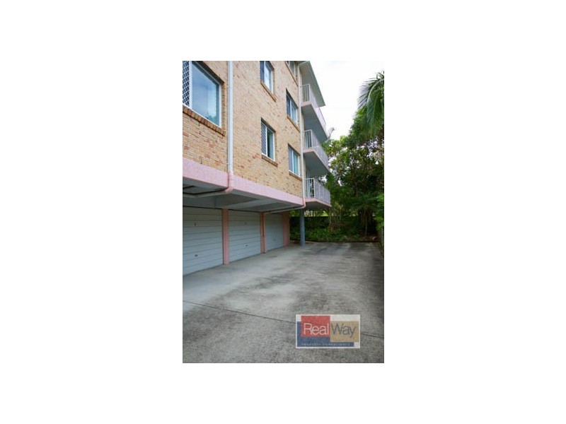 2/13 Arthur Street, Kings Beach QLD 4551