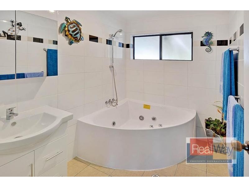 26 Winchester Road, Little Mountain QLD 4551