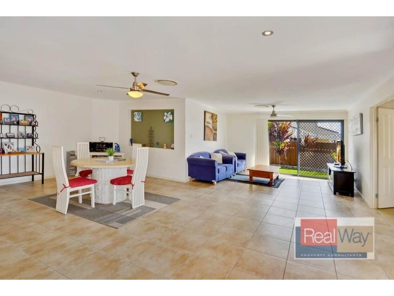 38 Springs Drive, Little Mountain QLD 4551