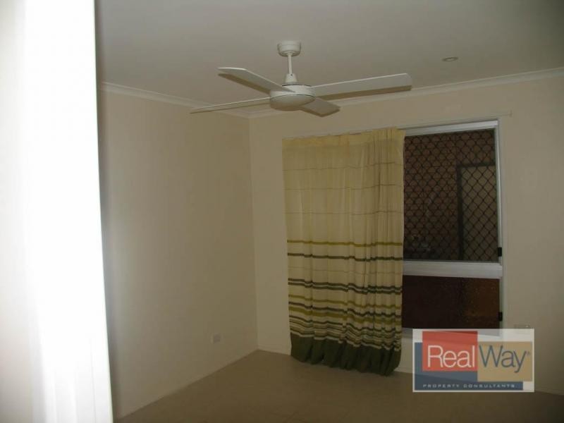 32 Coonowrin Street, Battery Hill QLD 4551