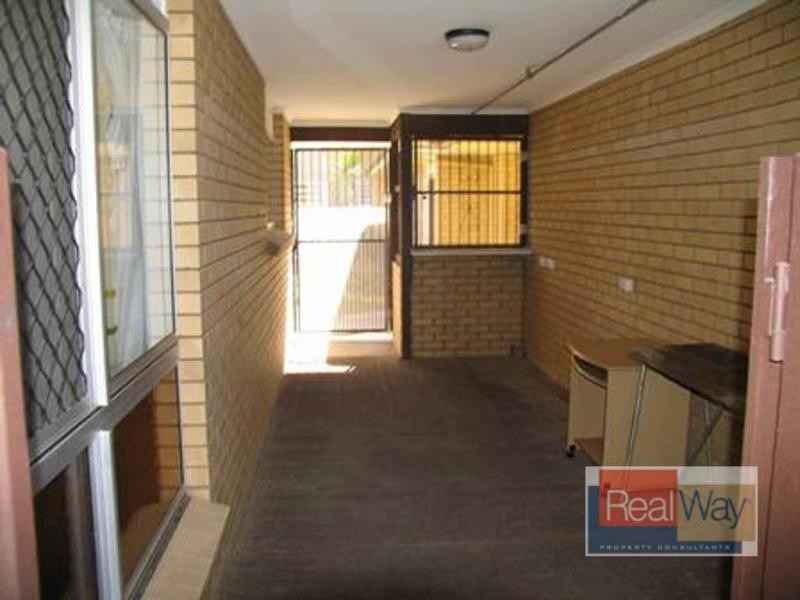 32 Coonowrin Street, Battery Hill QLD 4551