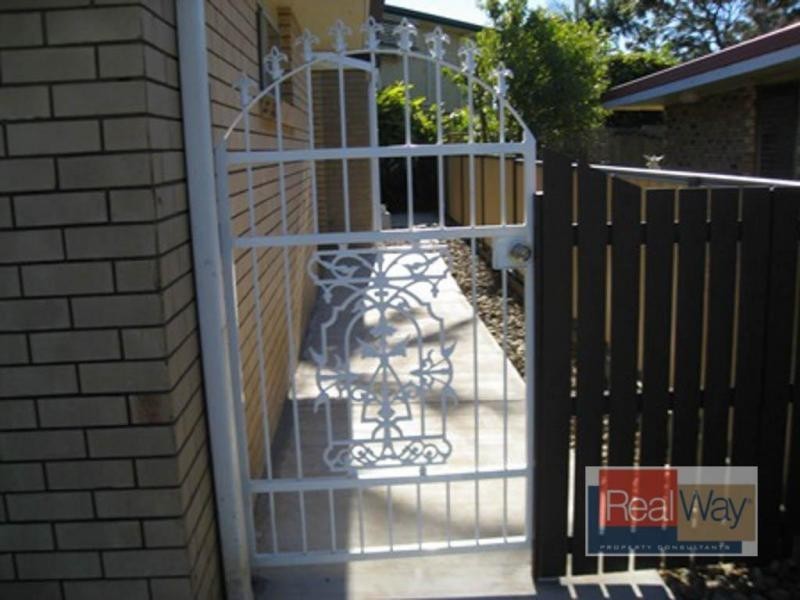 32 Coonowrin Street, Battery Hill QLD 4551