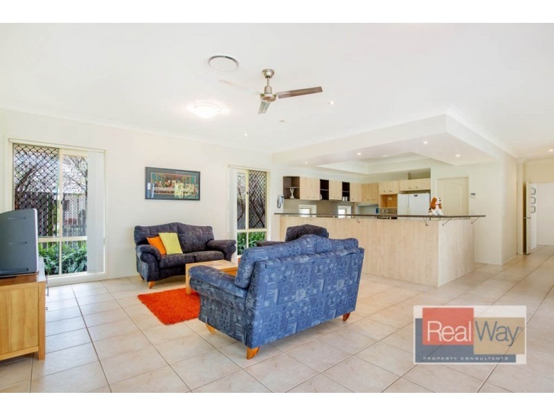 7 Ghostgum Close, Little Mountain QLD 4551