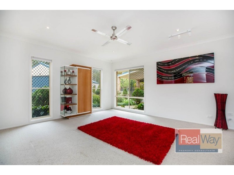 7 Ghostgum Close, Little Mountain QLD 4551