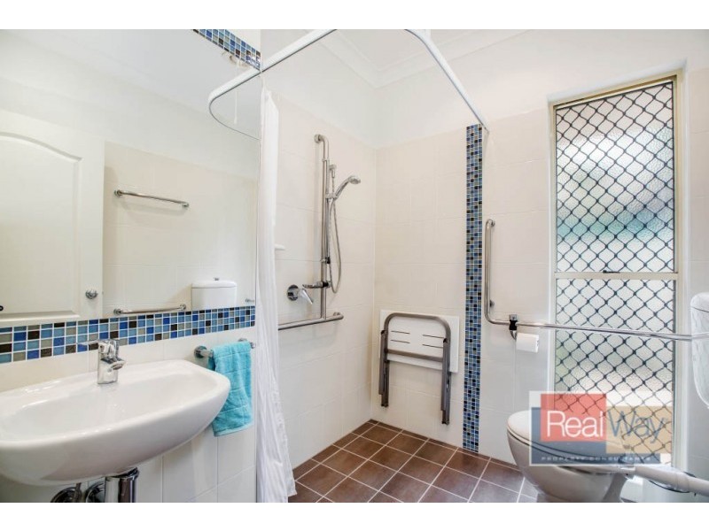 7 Ghostgum Close, Little Mountain QLD 4551