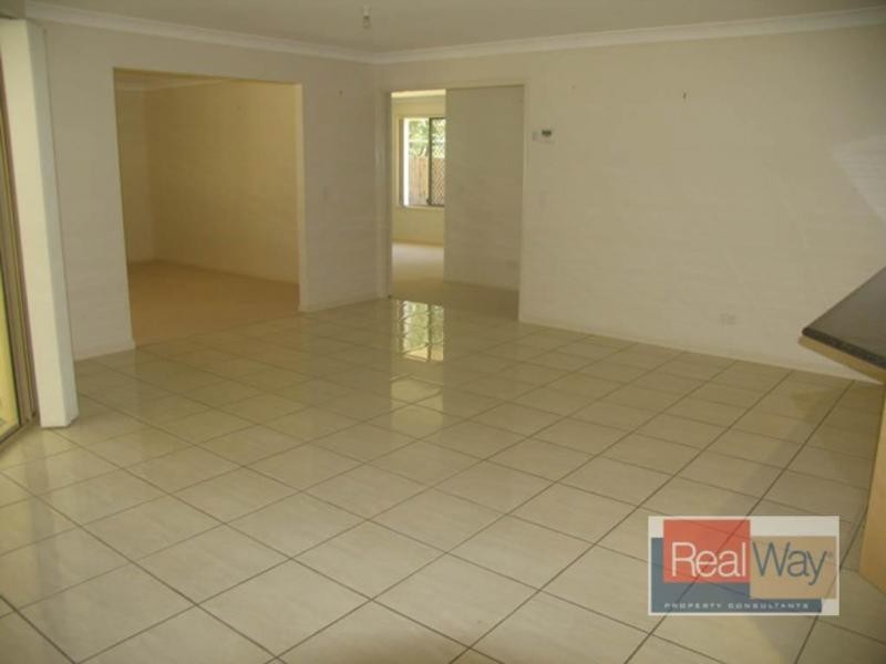 5 Blueberry Close, Little Mountain QLD 4551