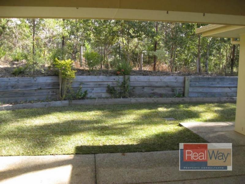 5 Blueberry Close, Little Mountain QLD 4551