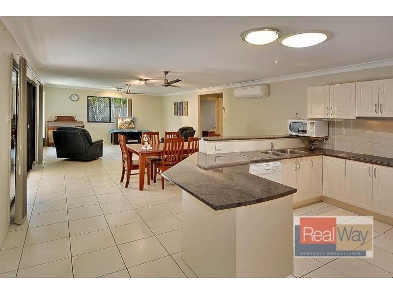 15 High Park Crescent, Little Mountain QLD 4551