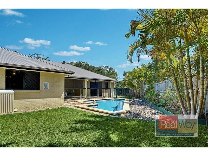 15 High Park Crescent, Little Mountain QLD 4551