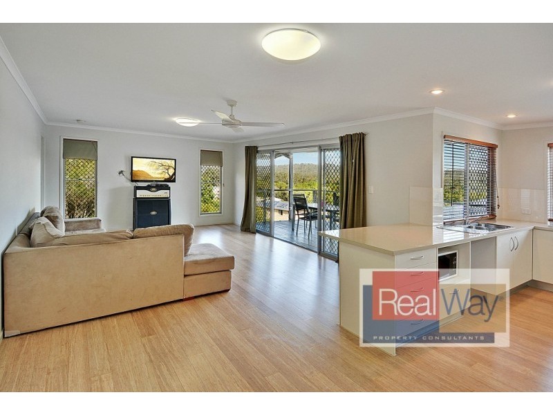 5 Viewland Drive, Mooloolah Valley QLD 4553