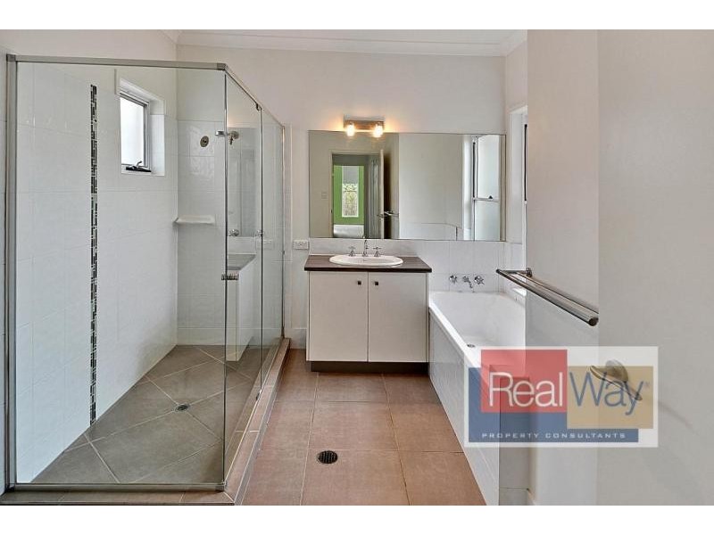 23 Barrine Crescent, Caloundra West QLD 4551