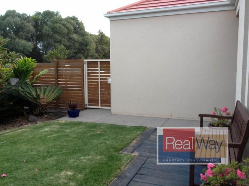 23 Barrine Crescent, Caloundra West QLD 4551
