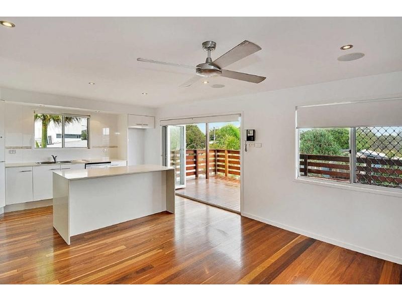 26 Roderick Street, Moffat Beach QLD 4551