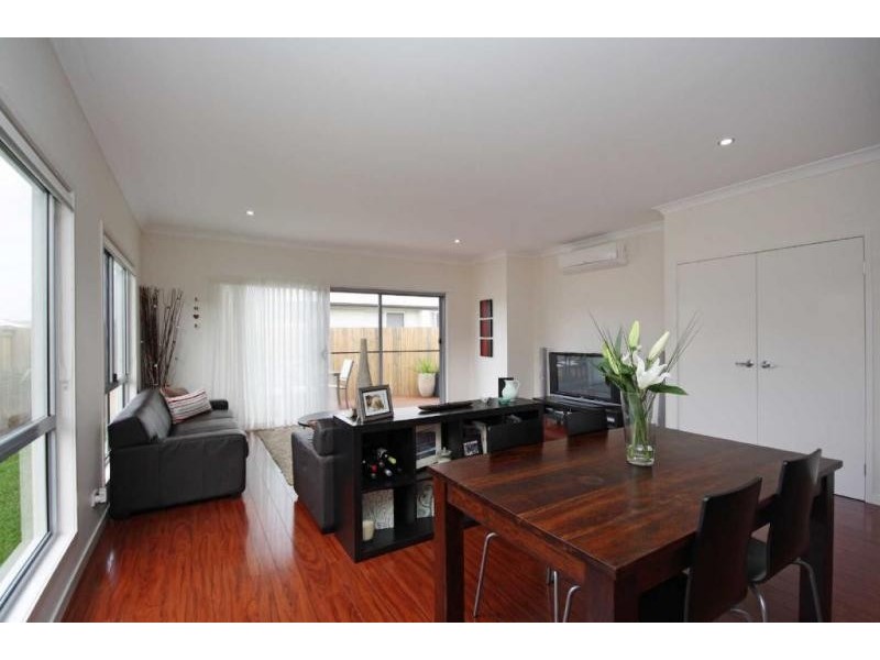 12 Feathertop Crescent., Caloundra West QLD 4551