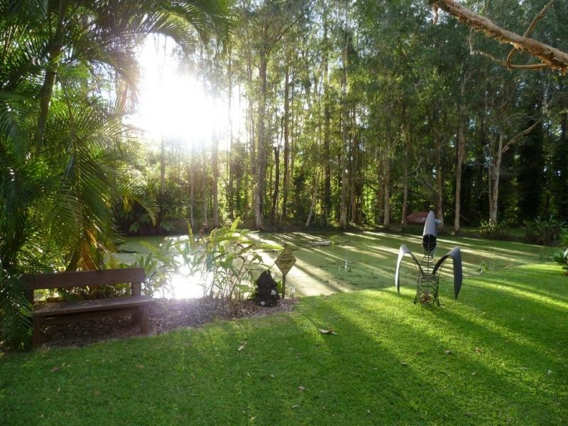 16 Nicolle Court, Mooloolah Valley QLD 4553