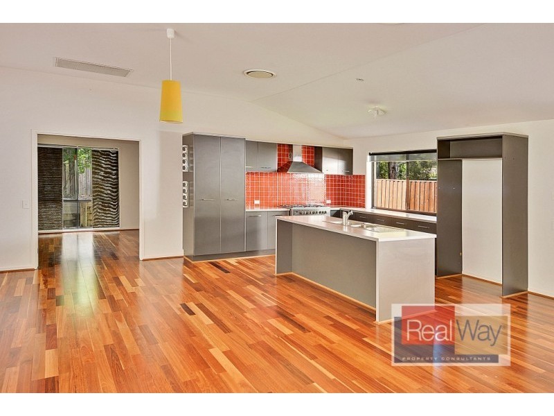 1 Wattlefield Road, Little Mountain QLD 4551