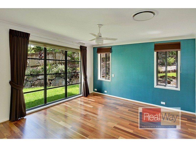 1 Wattlefield Road, Little Mountain QLD 4551