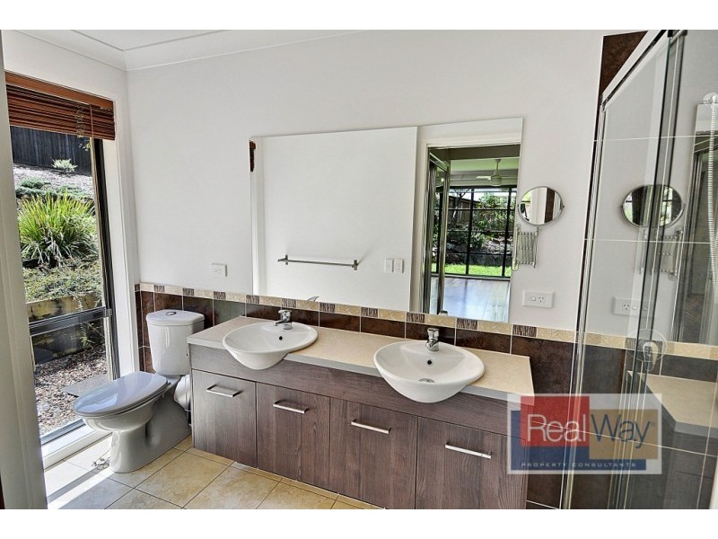 1 Wattlefield Road, Little Mountain QLD 4551