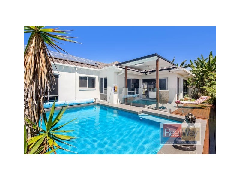35 Hillview Crescent, Little Mountain QLD 4551