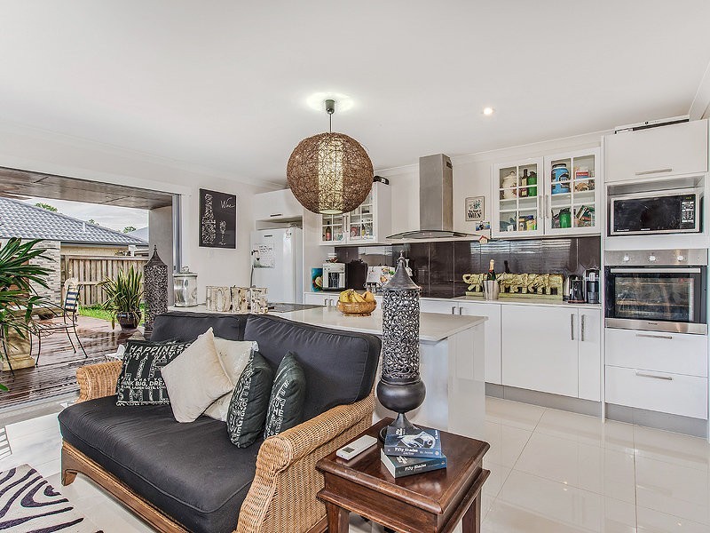 45 Cobalt Crescent, Caloundra West QLD 4551