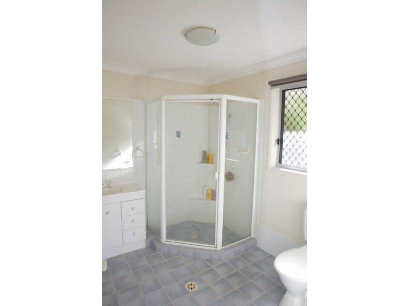 5 Sting Ray Harbour Court, Pelican Waters QLD 4551