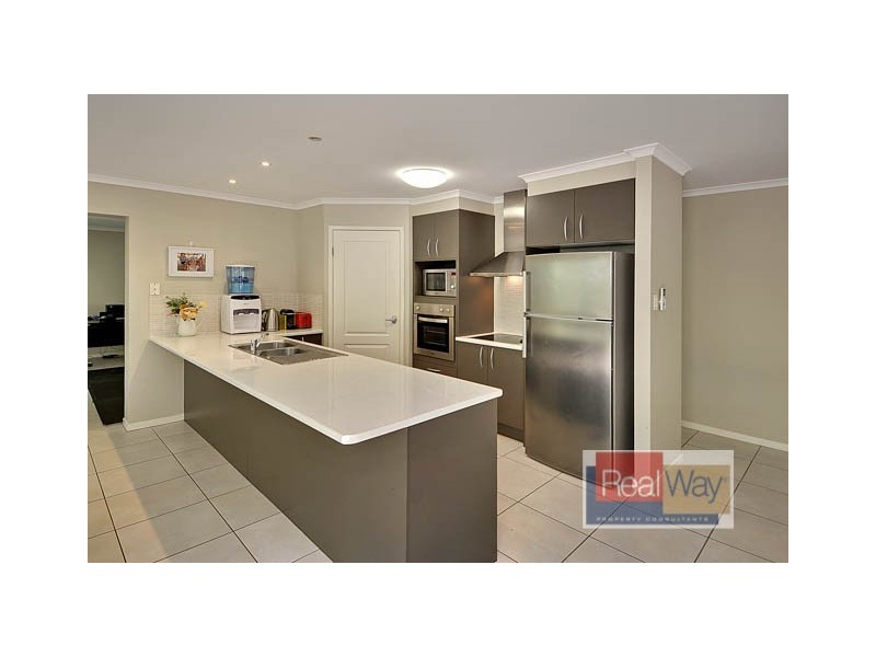 52 Turnbury Street, Little Mountain QLD 4551