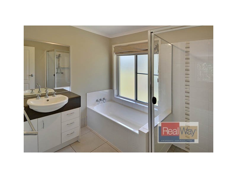 52 Turnbury Street, Little Mountain QLD 4551