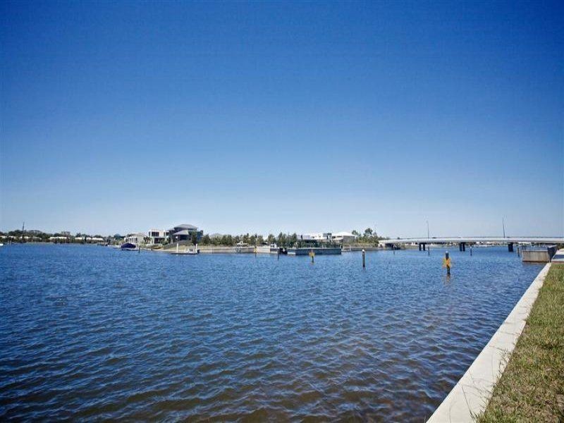 25 Artunga Place, Pelican Waters QLD 4551