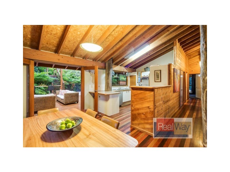 21 Pinewood Street, Little Mountain QLD 4551