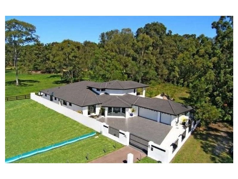 25 Somerset Lane, Little Mountain QLD 4551