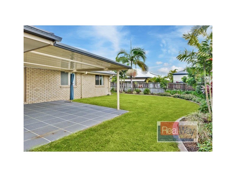 4 Donnelly Place, Caloundra West QLD 4551