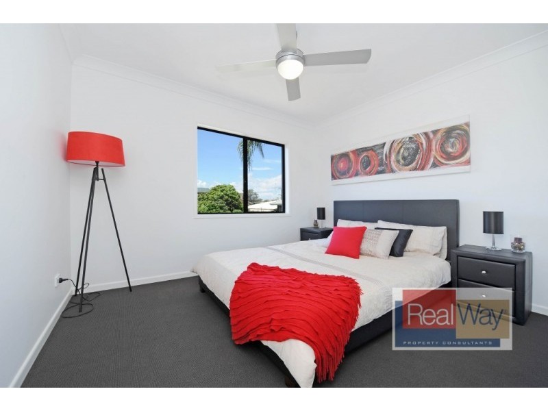 39 Elinya Street, Battery Hill QLD 4551