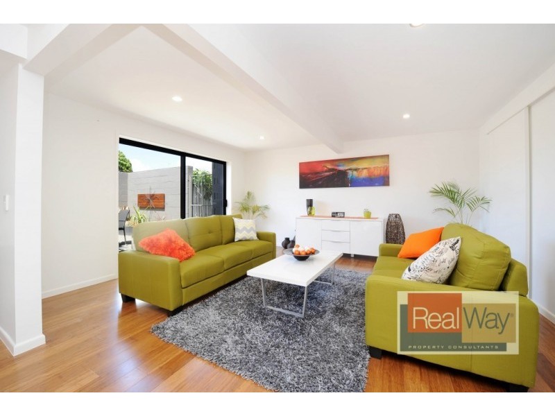 39 Elinya Street, Battery Hill QLD 4551