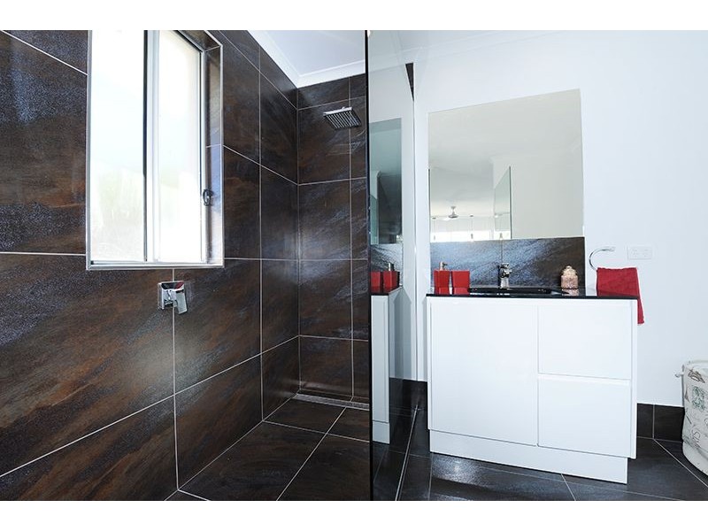 1 Jeffreys Court, Moffat Beach QLD 4551