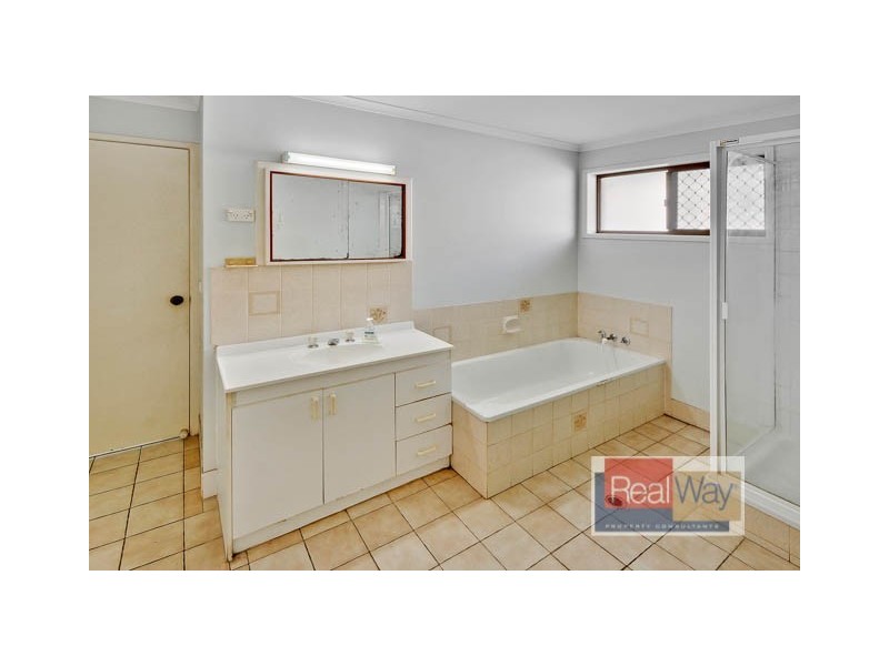 10 Currong Street, Minyama QLD 4575