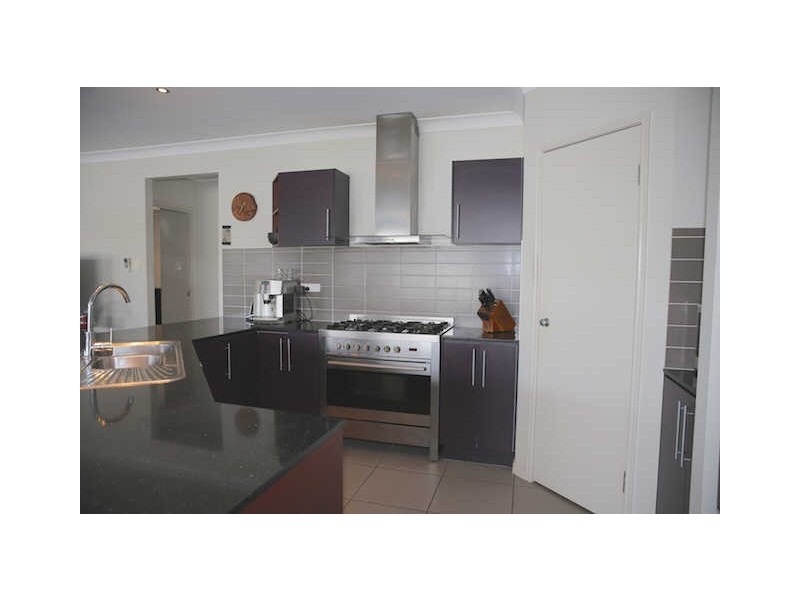 5 Stephen Burton Way, Pelican Waters QLD 4551