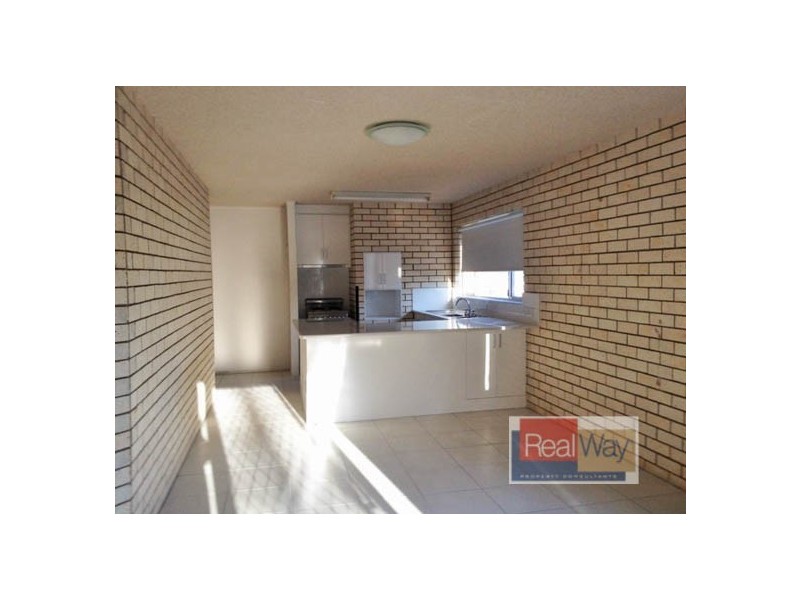 2/16 Moreton Parade, Kings Beach QLD 4551