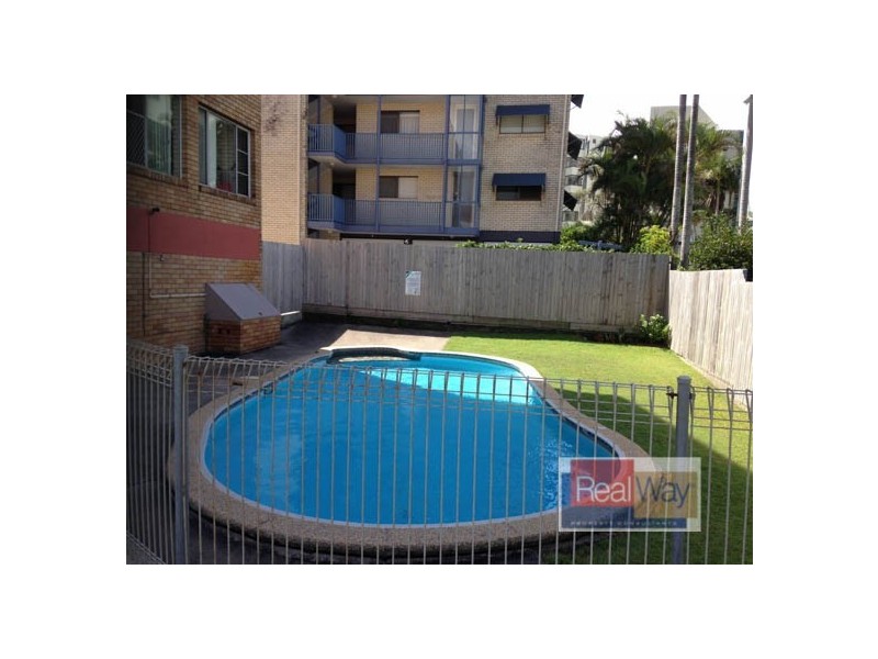 2/16 Moreton Parade, Kings Beach QLD 4551
