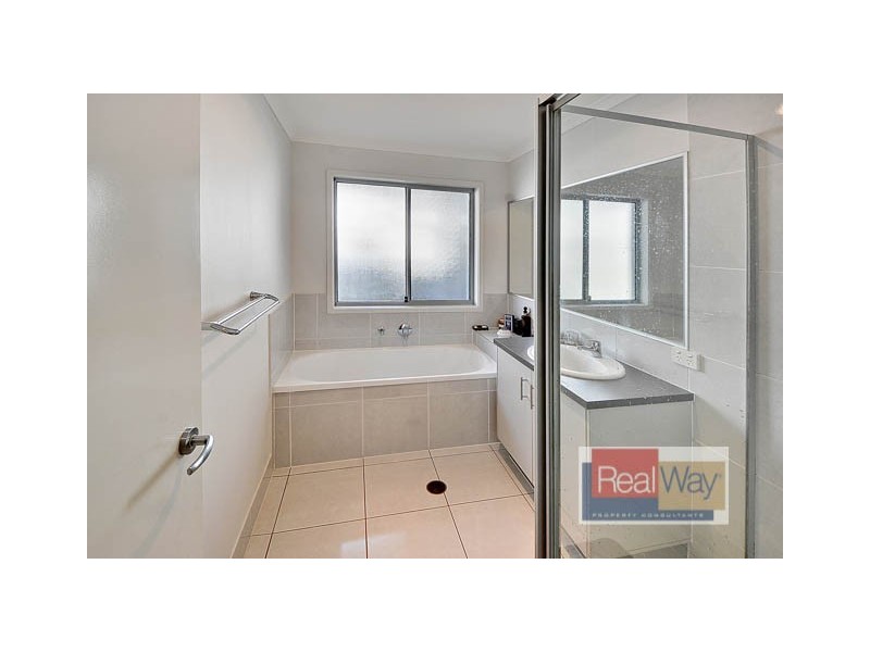 2/31 Wilkiea Street, Meridan Plains QLD 4551