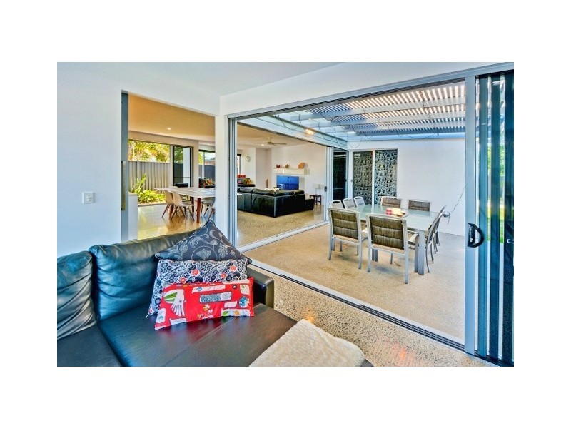 46 Palmer Avenue, Golden Beach QLD 4551