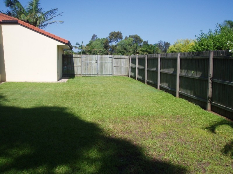 12 Greenwood Place, Little Mountain QLD 4551
