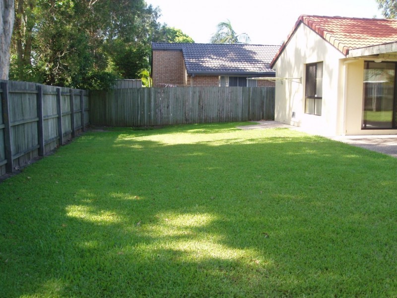 12 Greenwood Place, Little Mountain QLD 4551