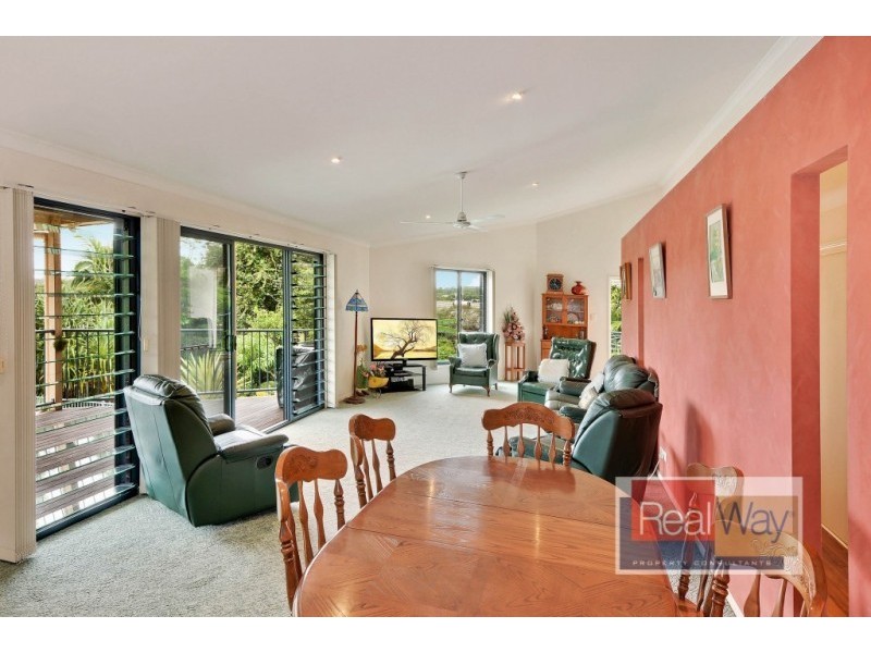 3 Manor Court, Little Mountain QLD 4551